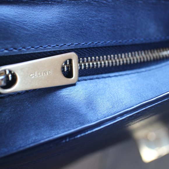 CELINE Small Trapeze Bag - Picture 10 of 14